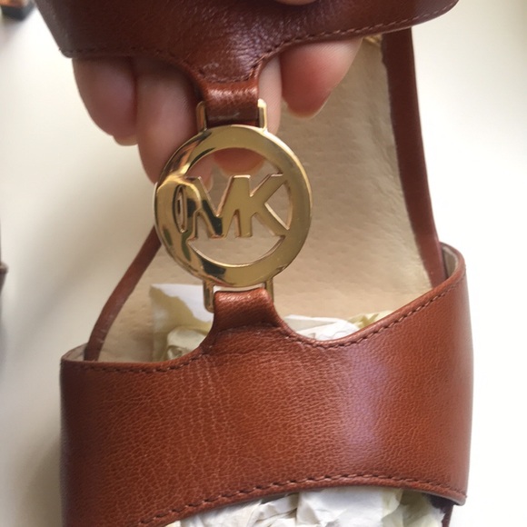 Michael kors shoes - Picture 6 of 7